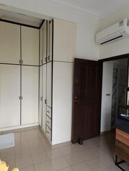 Silahis Apartments (D15), Apartment #634205551